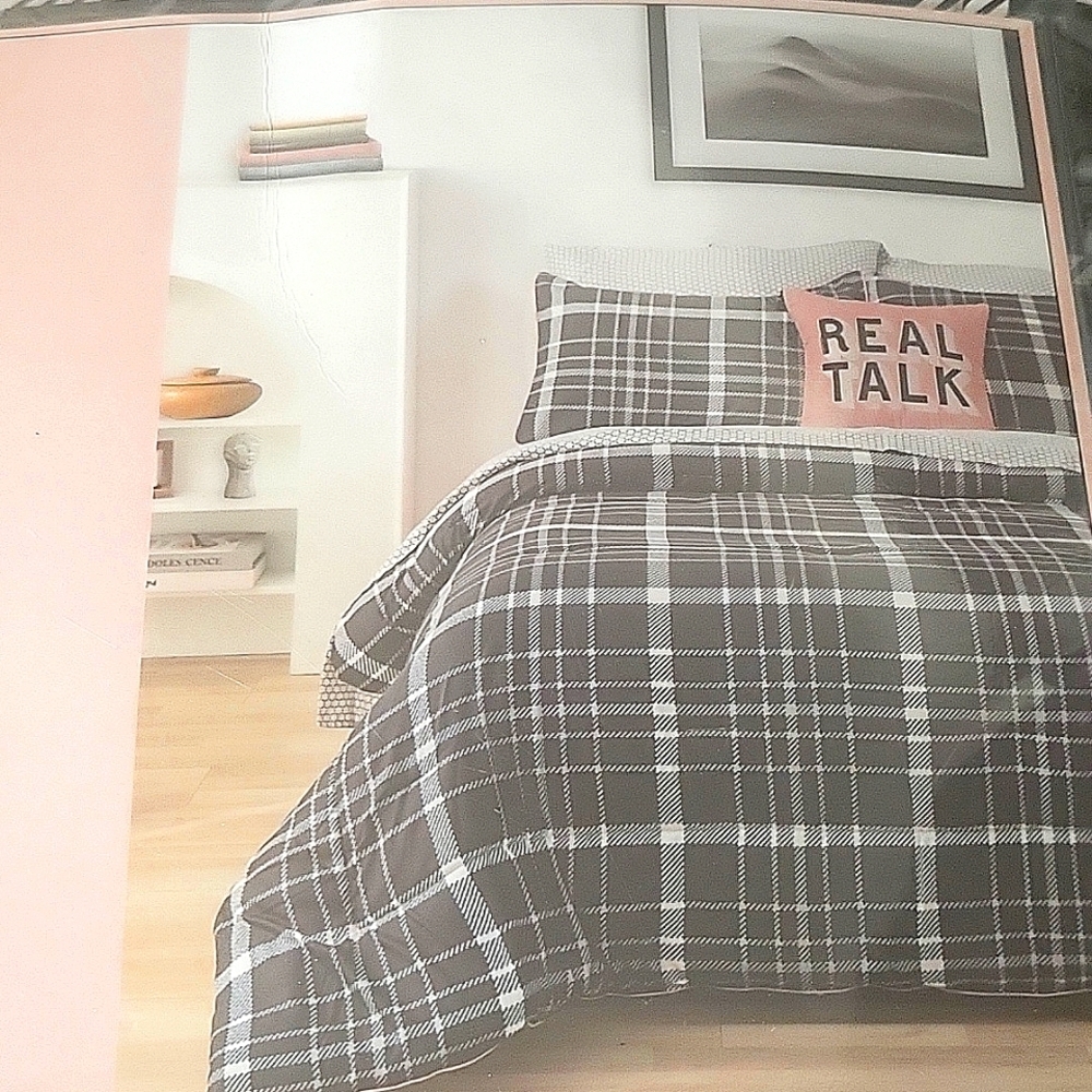 💥BUY 5 GET 3 FREE   BCBG Generation Real Talk Comforter Set King Size
